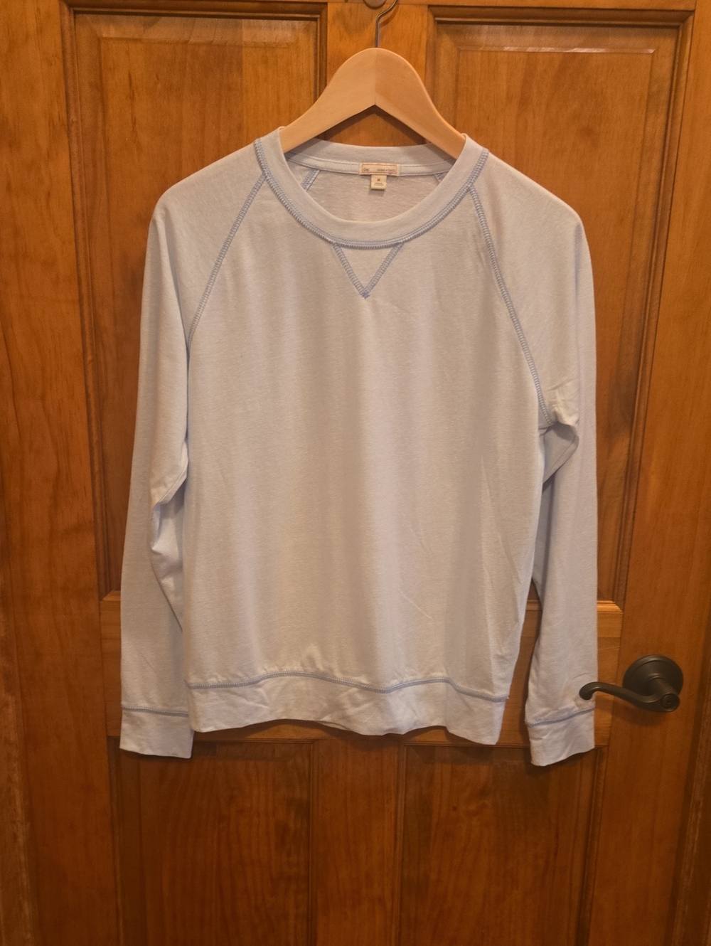 Light Blue Women’s Crewneck Top Size M